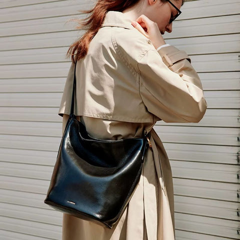 Bolsa Shopping Grande de Couro Feminina Preta Agata