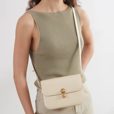 Bolsa Tiracolo Feminina Pequena de Couro Branca Anarri