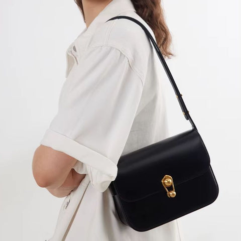 Bolsa Tiracolo Feminina Pequena de Couro Preta Anarri