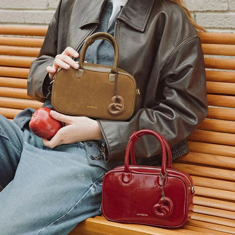 Bolsa Tiracolo Feminina Pequena de Couro Vinho Ciabatta