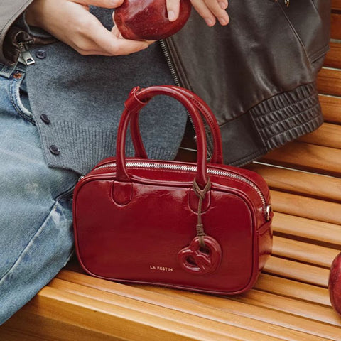 Bolsa Tiracolo Feminina Pequena de Couro Vinho Ciabatta